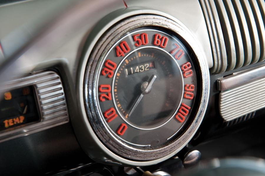  Ford Super DeLuxe Business Coupe 1946 года  (фото 12 из 20)